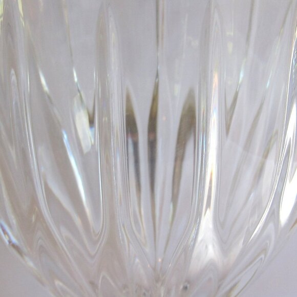 Mikasa Park Lane Wine Glass, 6 1/8" High, Full Lead Crystal                 B222 - Picture 3 of 7